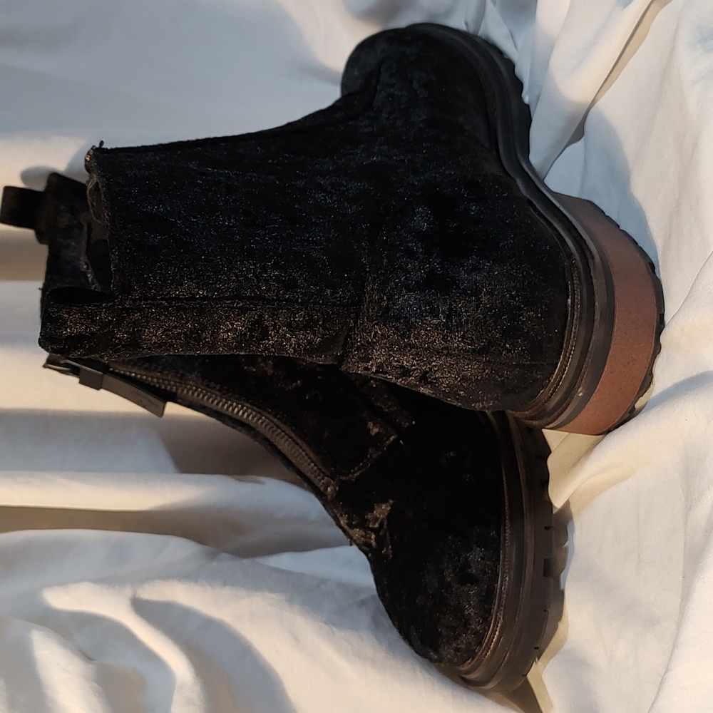 Rocket Dog Velour Combat Boot Gem